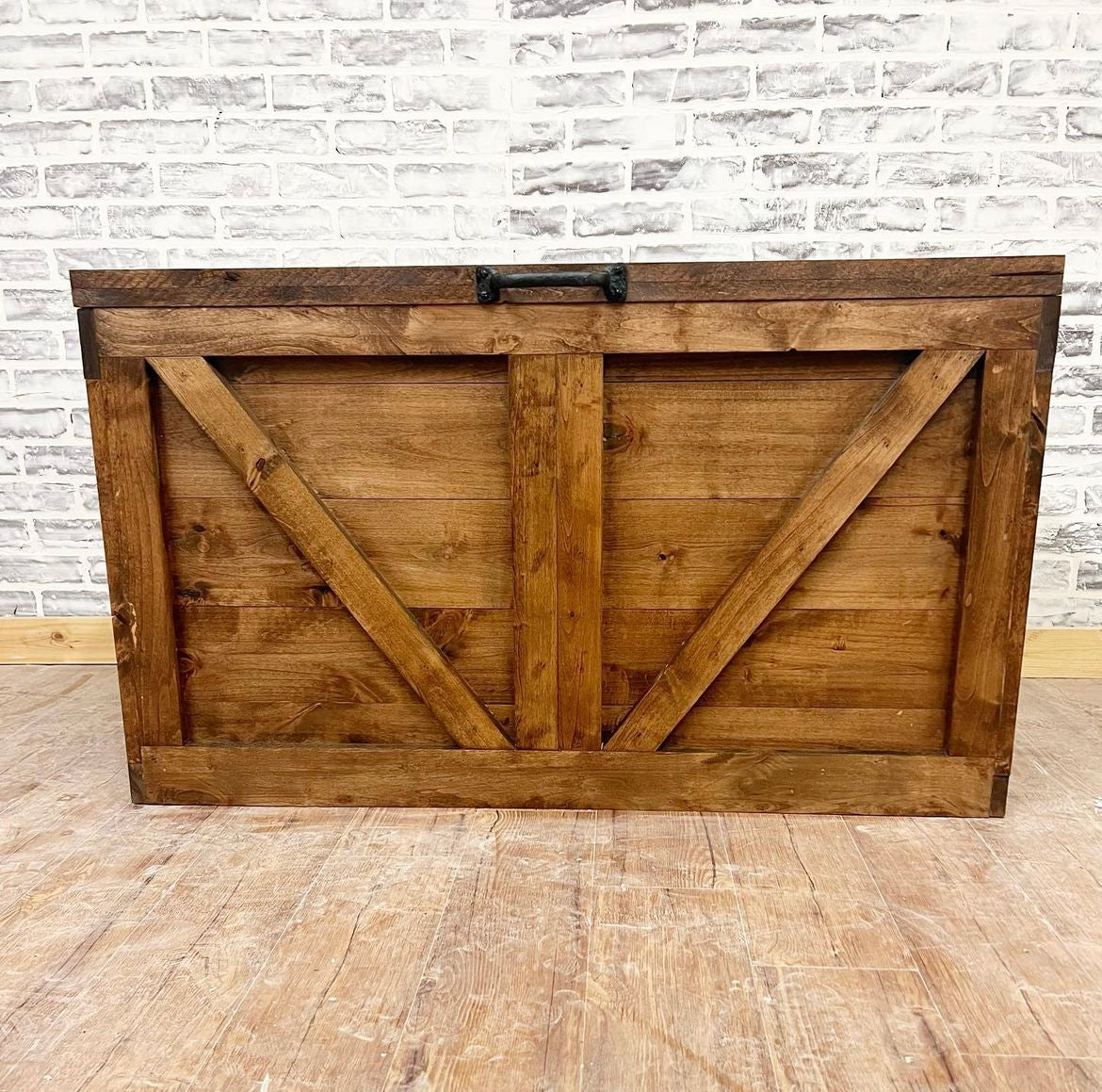 Tack Trunk