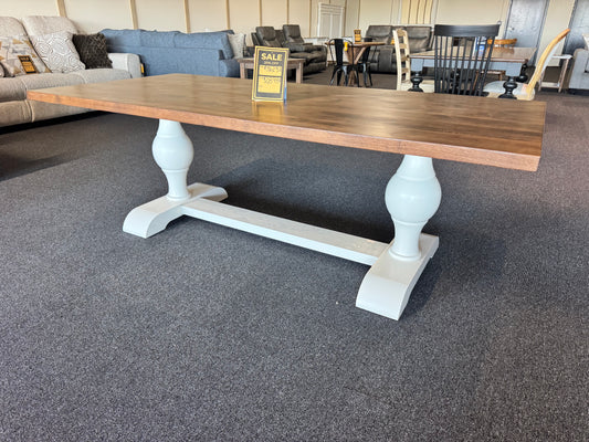 Washington Dining Table
