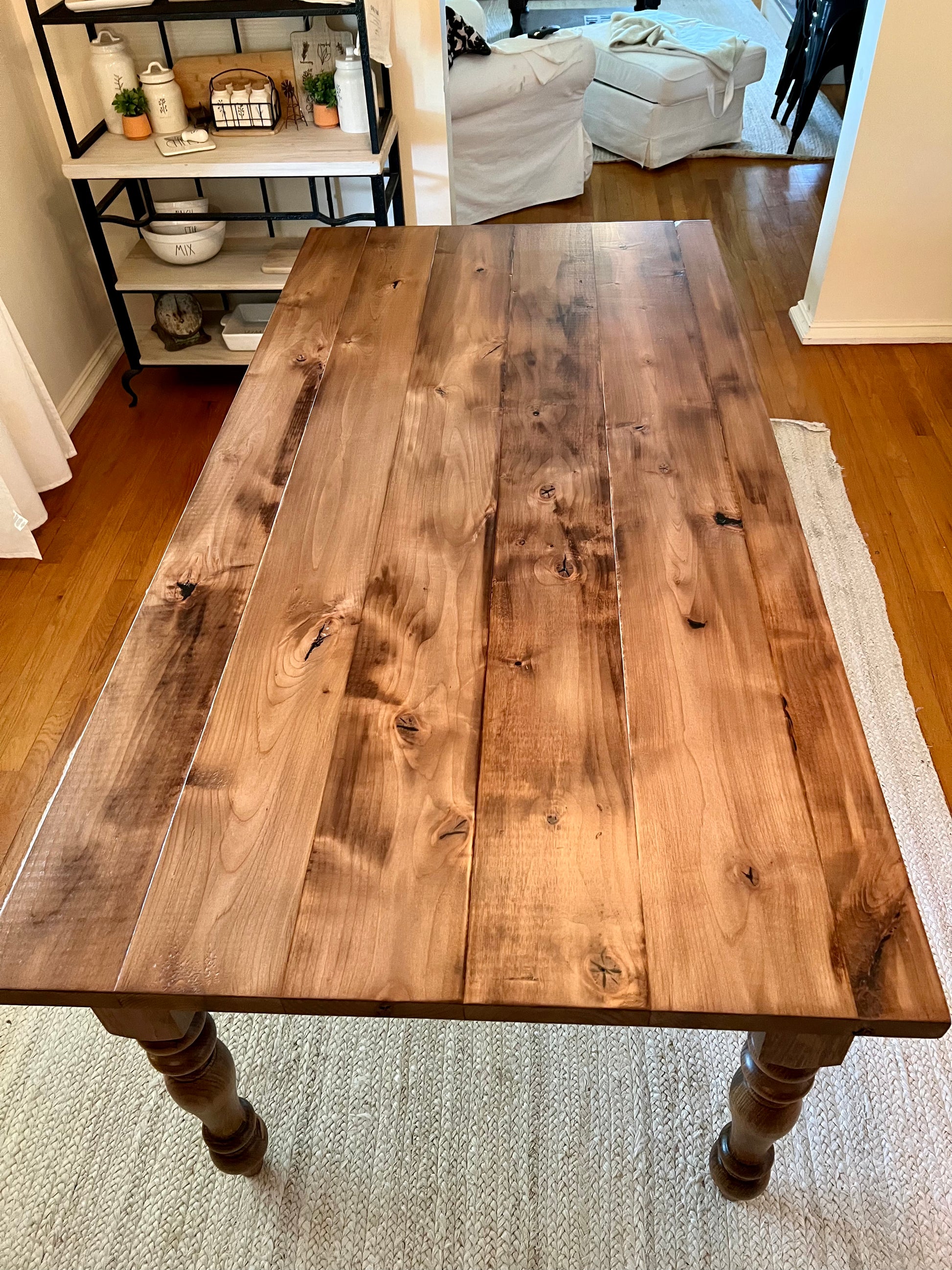 Pictured with a 6' L x 36" W Rustic Farm Table stained Early American.