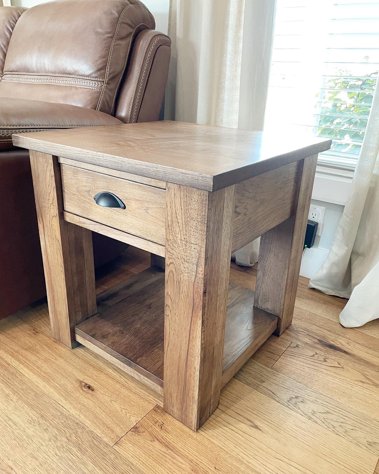 Holliday End Table